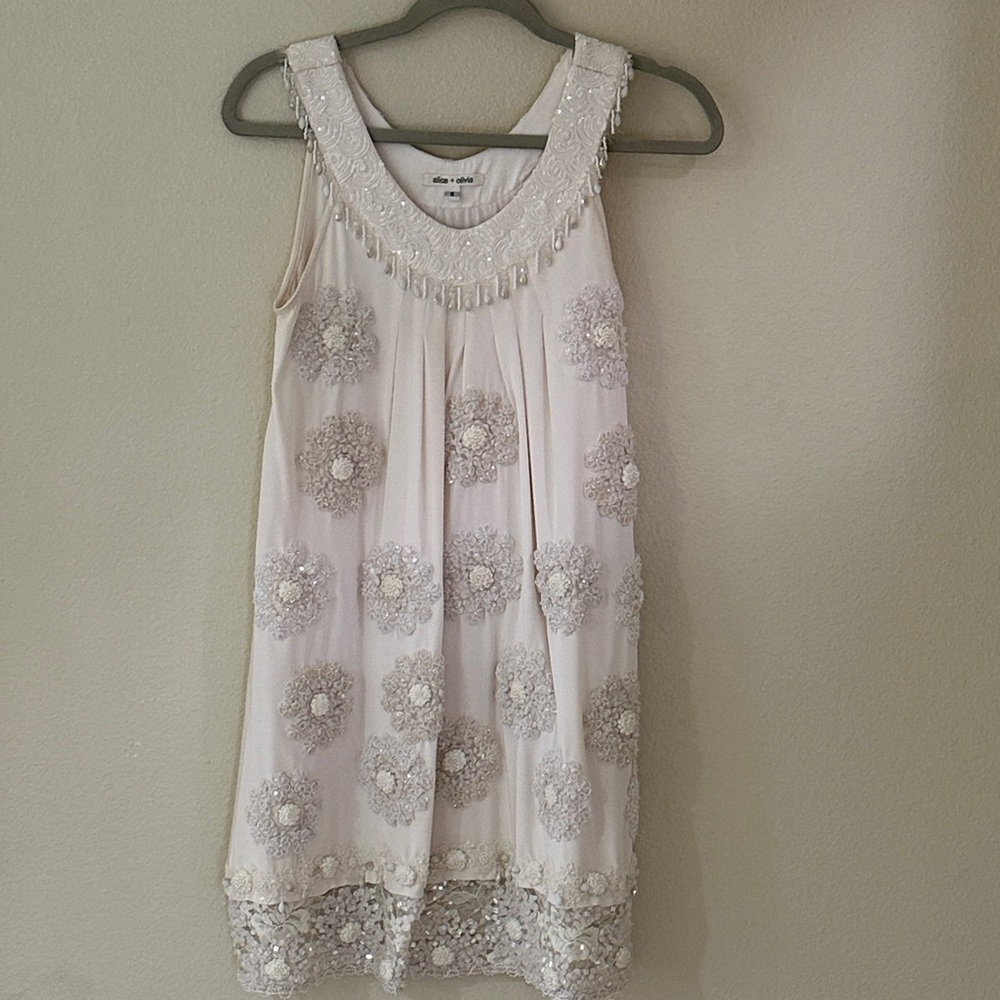Alice + Olivia Cream Hand beaded Sequin Dress. Size S.